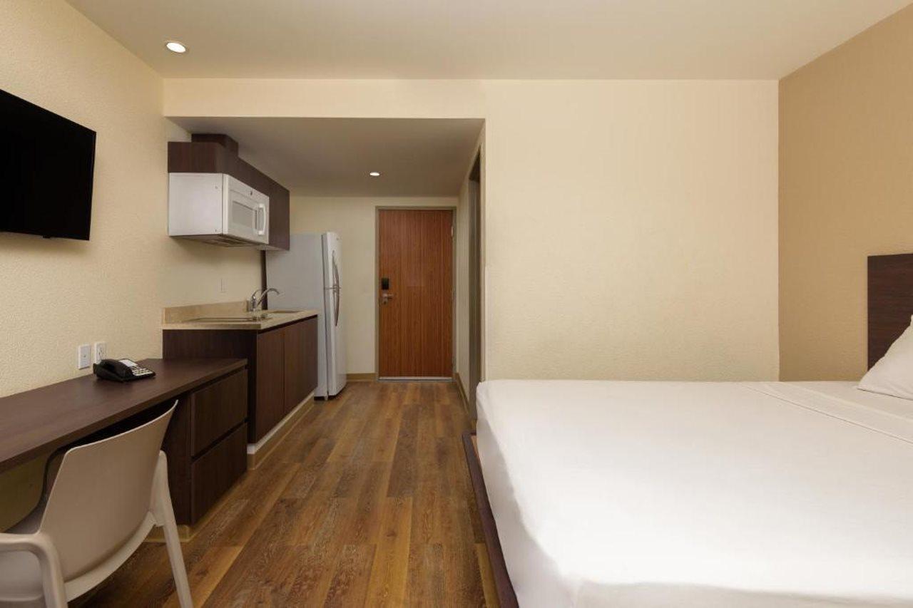 Extended Suites Queretaro Juriquilla Jurica Экстерьер фото