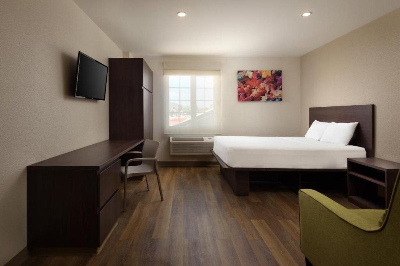 Extended Suites Queretaro Juriquilla Jurica Экстерьер фото